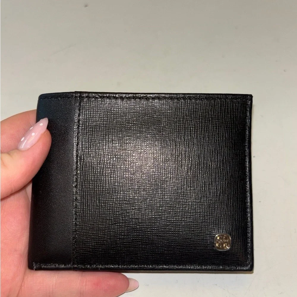Swissgear men’s black leather wallet